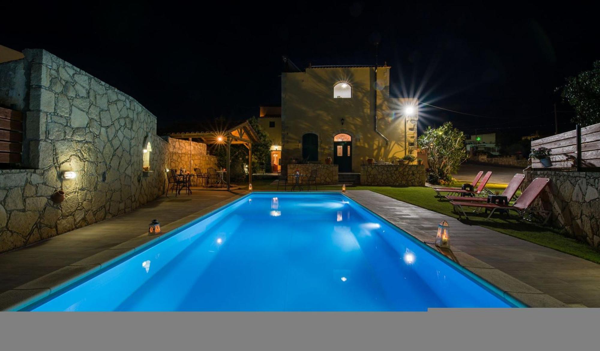 Skandalis Apartments With Pool Chorafakia Exterior photo